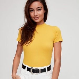 2/$30 🌸 ARITZIA Gonzalo T-Shirt